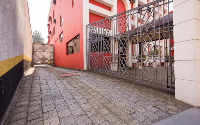Requint Hotel