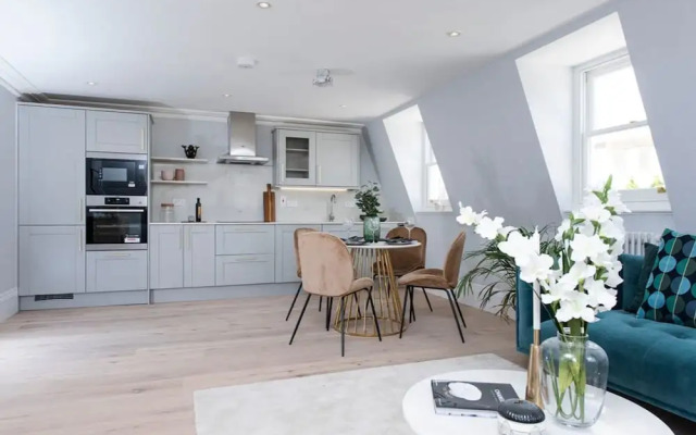 Cromwell Elite Apartment - 1 Bedroom