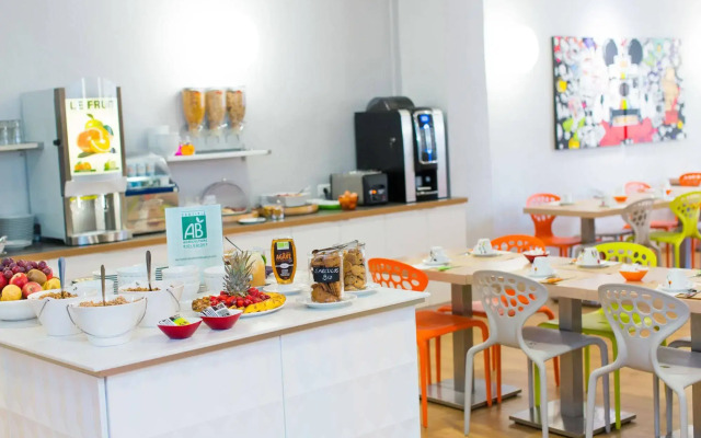 Grand Hôtel Dauphiné Toulon, Boutique Hôtel & Suites