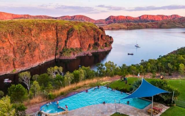 Discovery Resorts- Lake Argyle