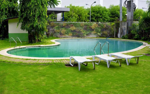 Days Hotel Batangas