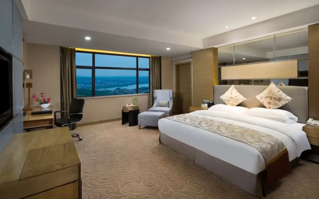 Shaoyang Huatian Hotel