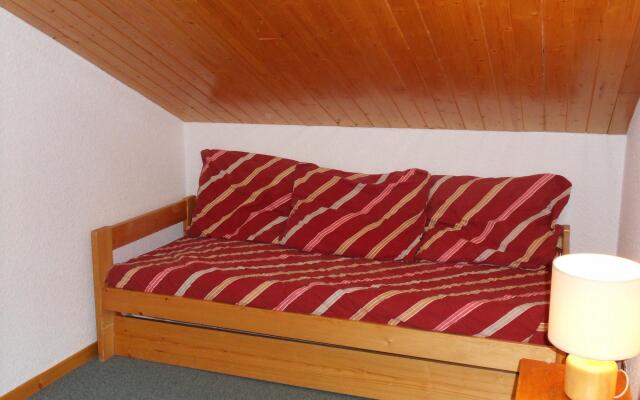 Spacious Apartment in Meribel near Ski Lift