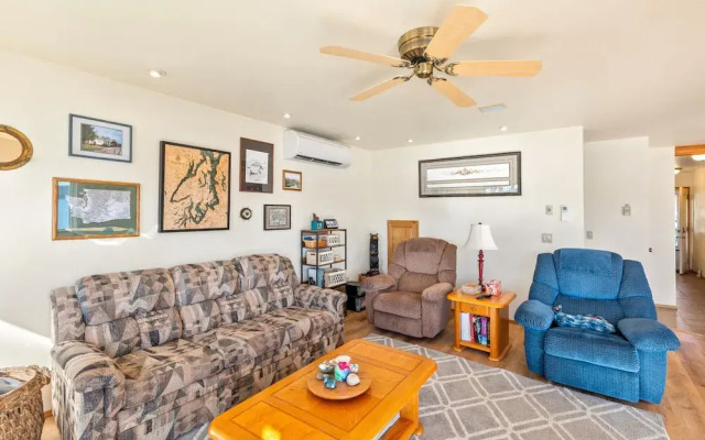 Belfair Beach House in Belfair