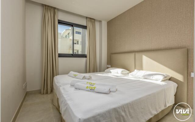 Deco in Fuengirola with 2 bedrooms and 2 bathrooms