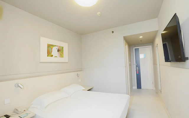 Jinjiang Inns Hongqiao Hub West Tianshan Road