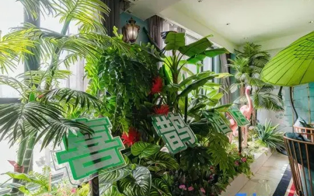 Magpie Art Hotel