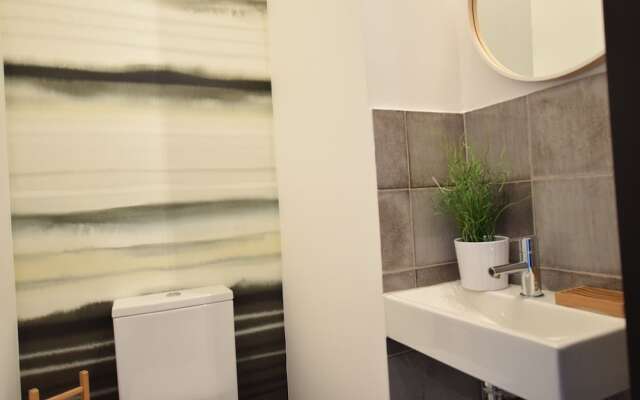 Luxury Apartment by Hi5 - Bajcsy Suite