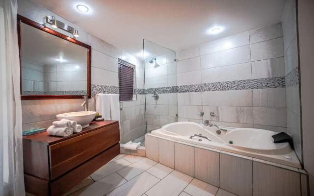 Paradise Beach Hotel & Resort