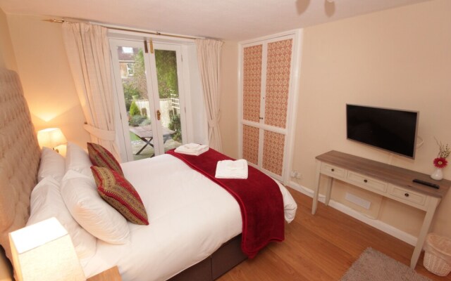 Wellsway House - Stylish Townhouse