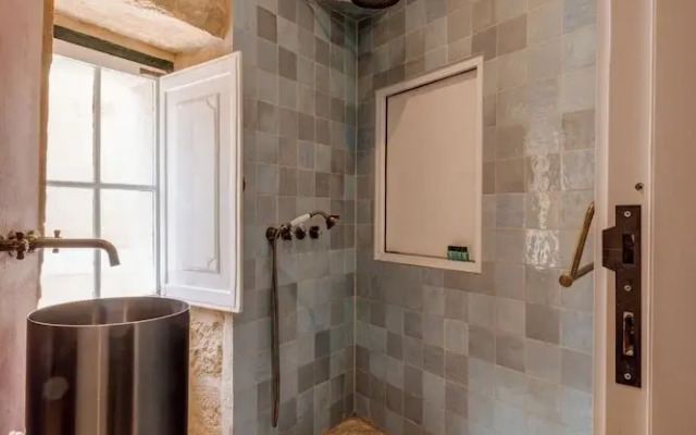 Talbot House by Talbot & Bons