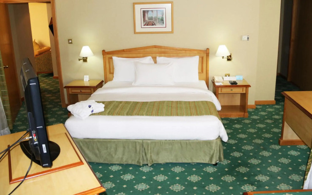 Grand Continental Hotel