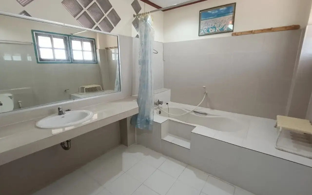 Sabai Hotel Lopburi
