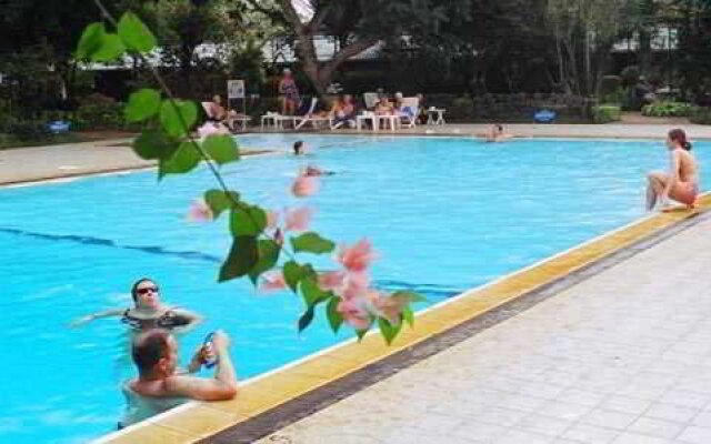 Miridiya Lake Resort