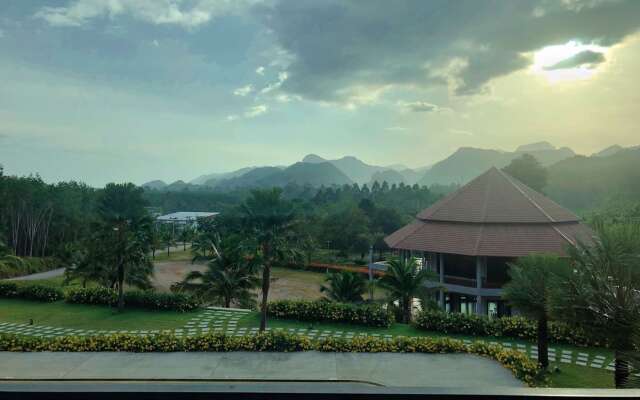 Takhun Mountain View Hotel