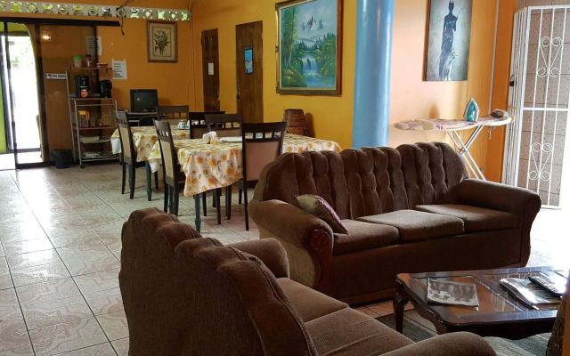 Caribbean Tourist Villa Guest House