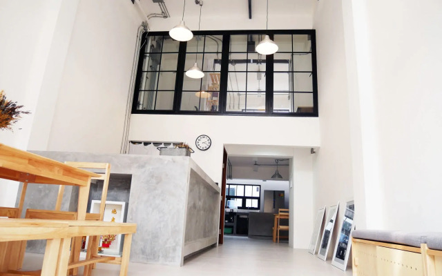 The Companion - Hostel