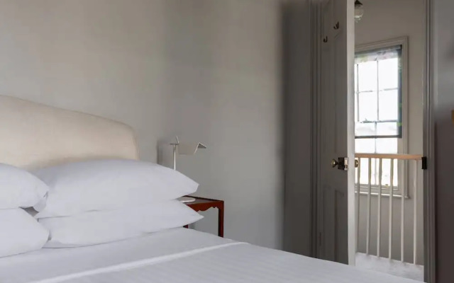 Northchurch Terrace by Onefinestay