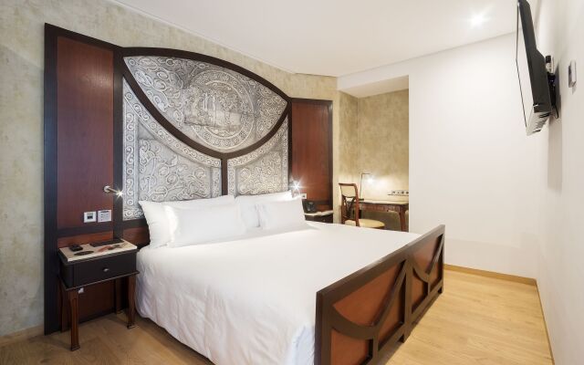 ICON Casona 1900 by Petit Palace