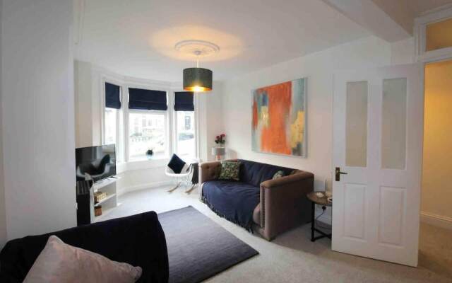 Beautiful and Comfortable 3-bed House in Bath