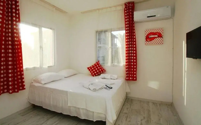 Fullmoon Rooms