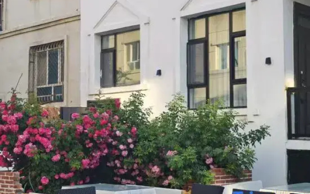 Shiheyuanfang Homestay