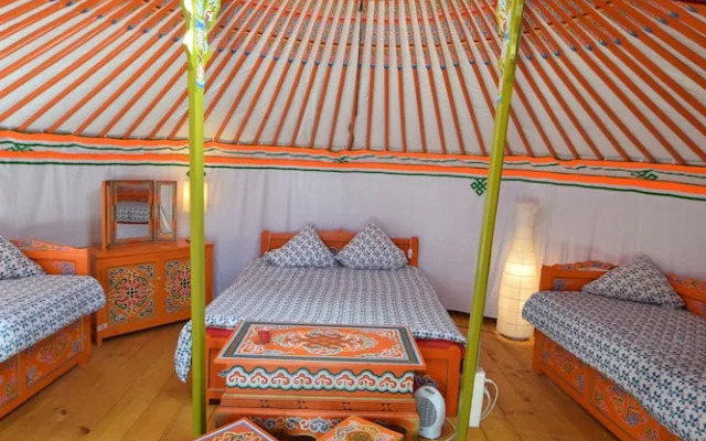 Nomade Lodge - Yourtes