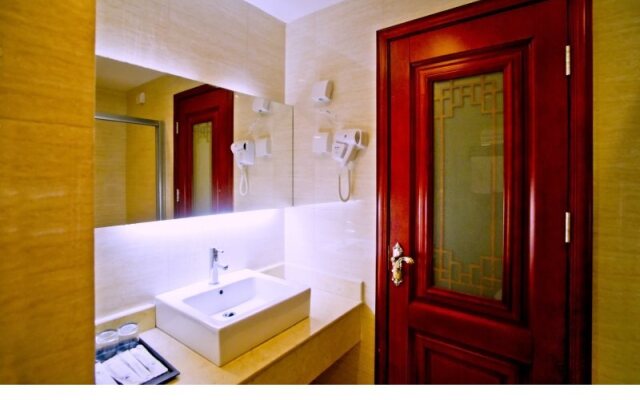 Omake Holiday Hotel