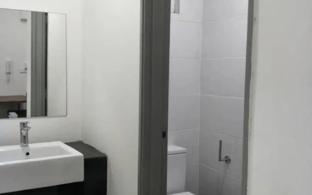 Enjoy Cozy 2 Room Condo at Mesahill Nilai (15 mins to KLIA) – Bathroom – Nilai
