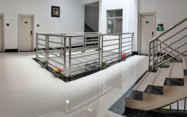 Chenxing Convenient Hotel