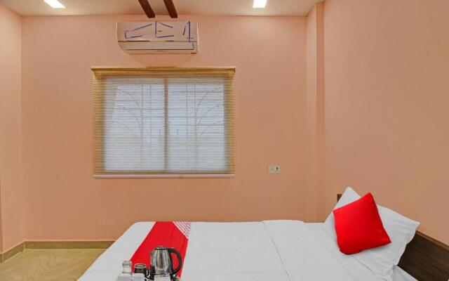 OYO Raj Hotel