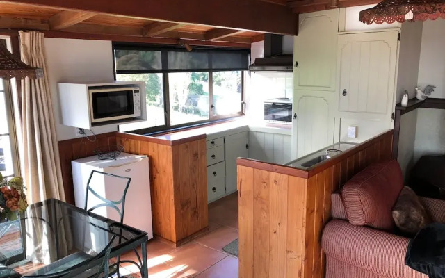 Chartre' Manor Bed & Breakfast