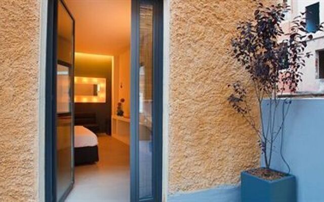 Urben Suites Apartments Design