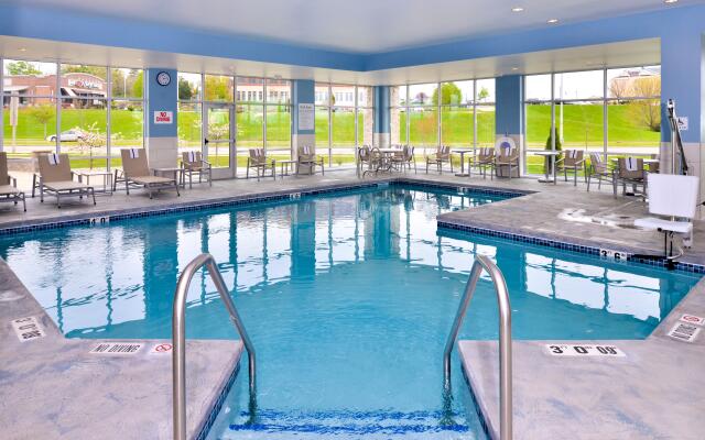 Holiday Inn Express & Suites Madison by IHG