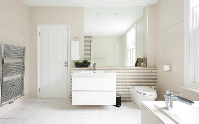 The Kensington House by H House