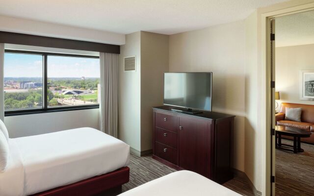 DoubleTree Suites by Hilton Hotel Columbus Downtown