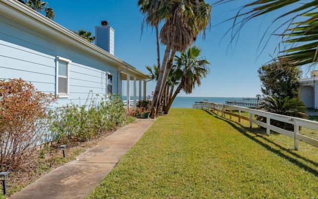 Crows Nest Apartment