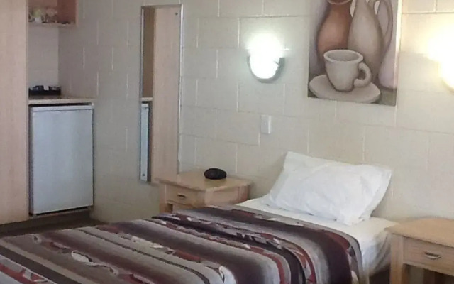 Nambour Lodge Motel