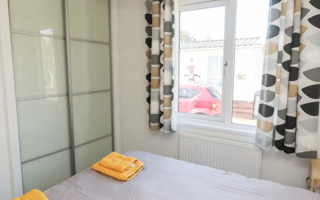 Pinecone Lodge - No 9