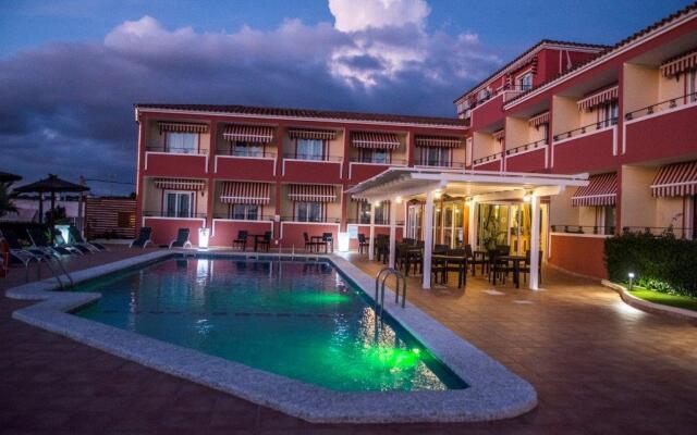 Hotel Sa Barrera - Adults Only