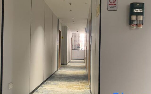 Xinyi Hotel