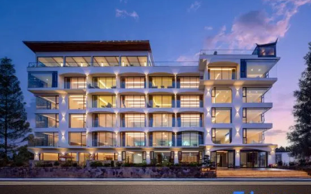 Two Mountains Series Garden of Mountains Wilderness · Snow Mountain Aesthetics HYLLA Vill — 4-star hotel in Lijiang