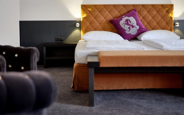 Villa Carlton - Adults Only