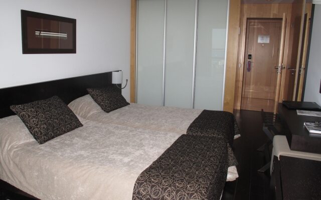 Crowne Plaza Caparica Lisbon by IHG
