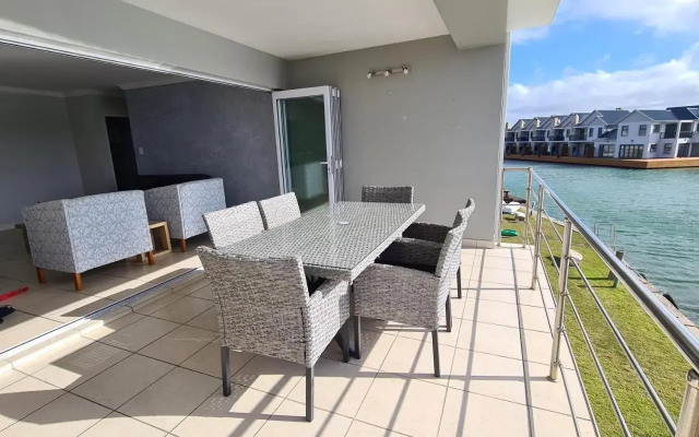 33 Kingston Place, Marina Martinique