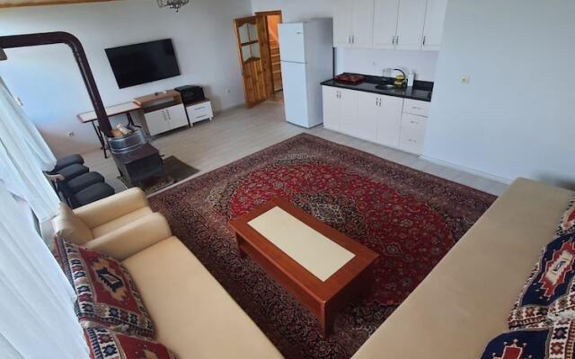 Avulot Mountain Resort Hotel