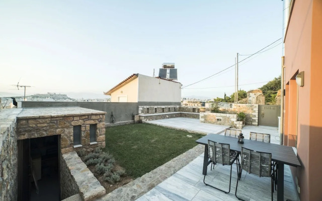 Stunning 2 bedroom house with amazing view