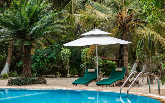 Hakuna Majiwe Beach Lodge