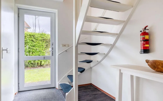 Restyled Villa With Sauna, 1km From the Beach