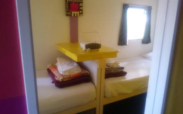 Microtel Lodge Hamilton